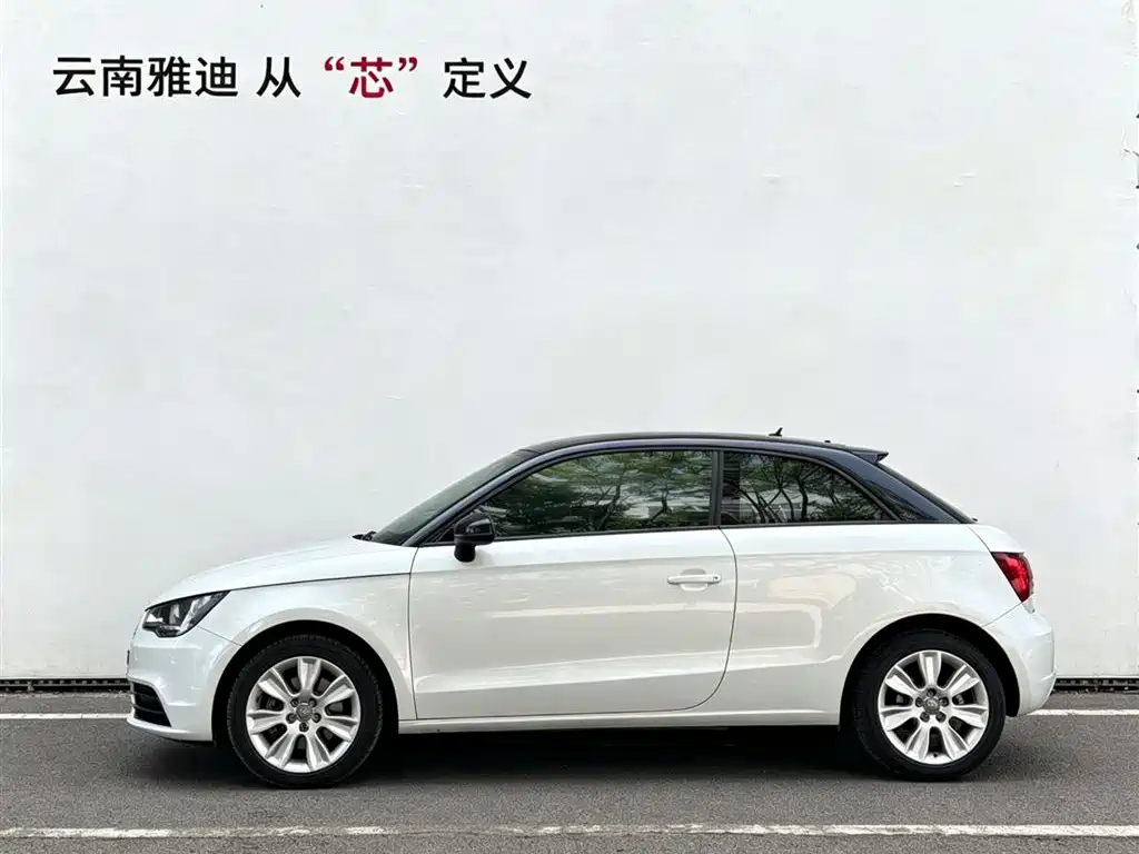 Audi A1 2014 30 TFSI Fashion фото 2