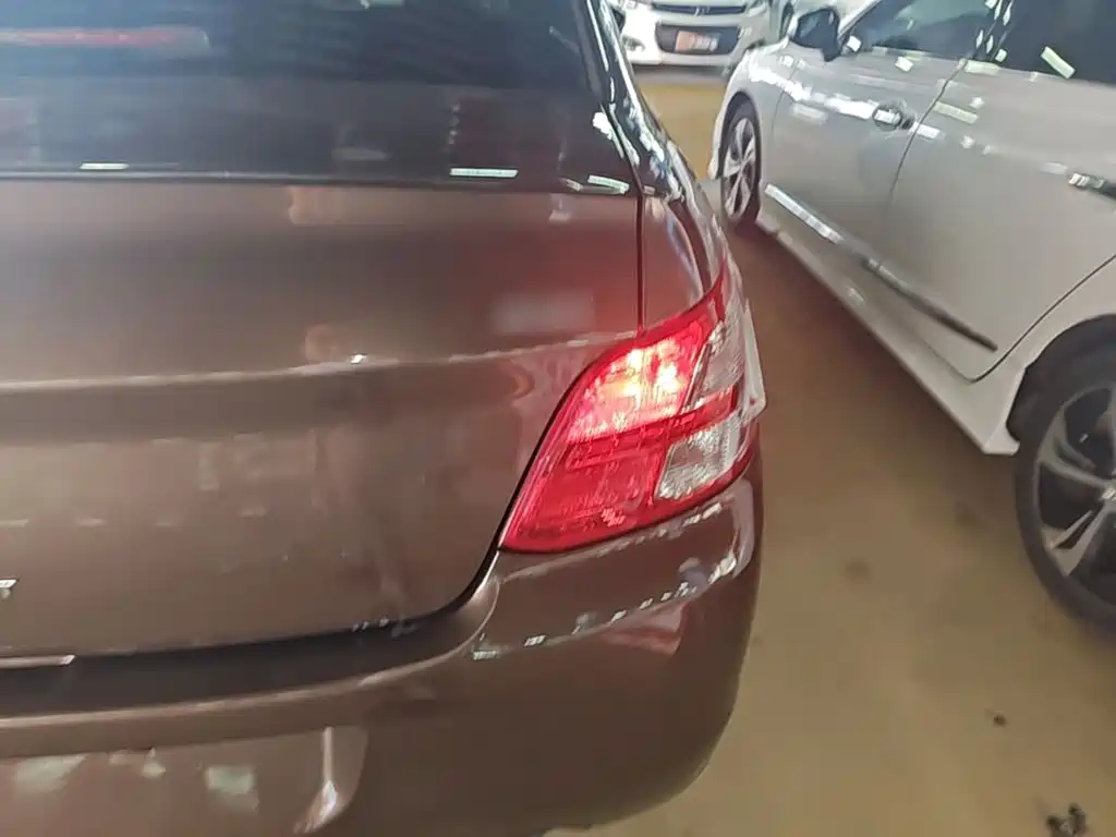 Peugeot 301 2015 2014 1.6L Automatic Comfort Edition
