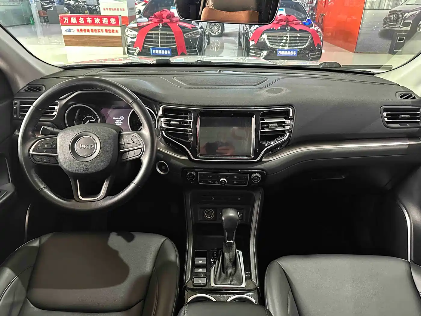 JEEP GRAND COMMANDER