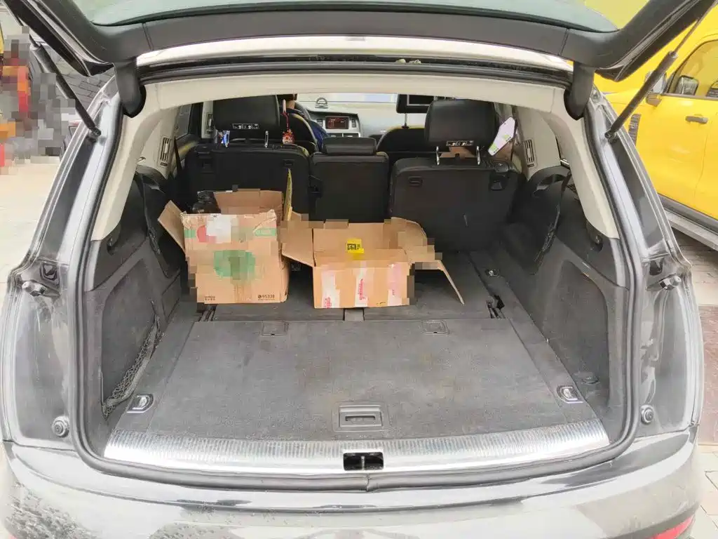 Photo 5 - Audi Q7