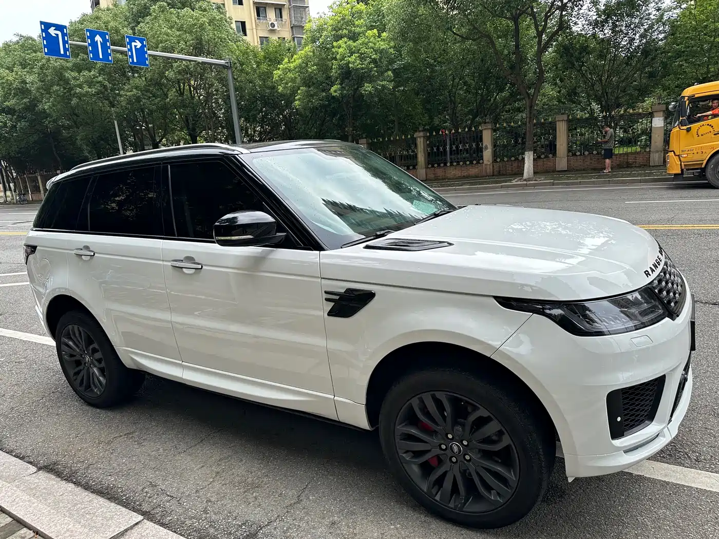 Фото 4 - Land Rover Range Rover Sport