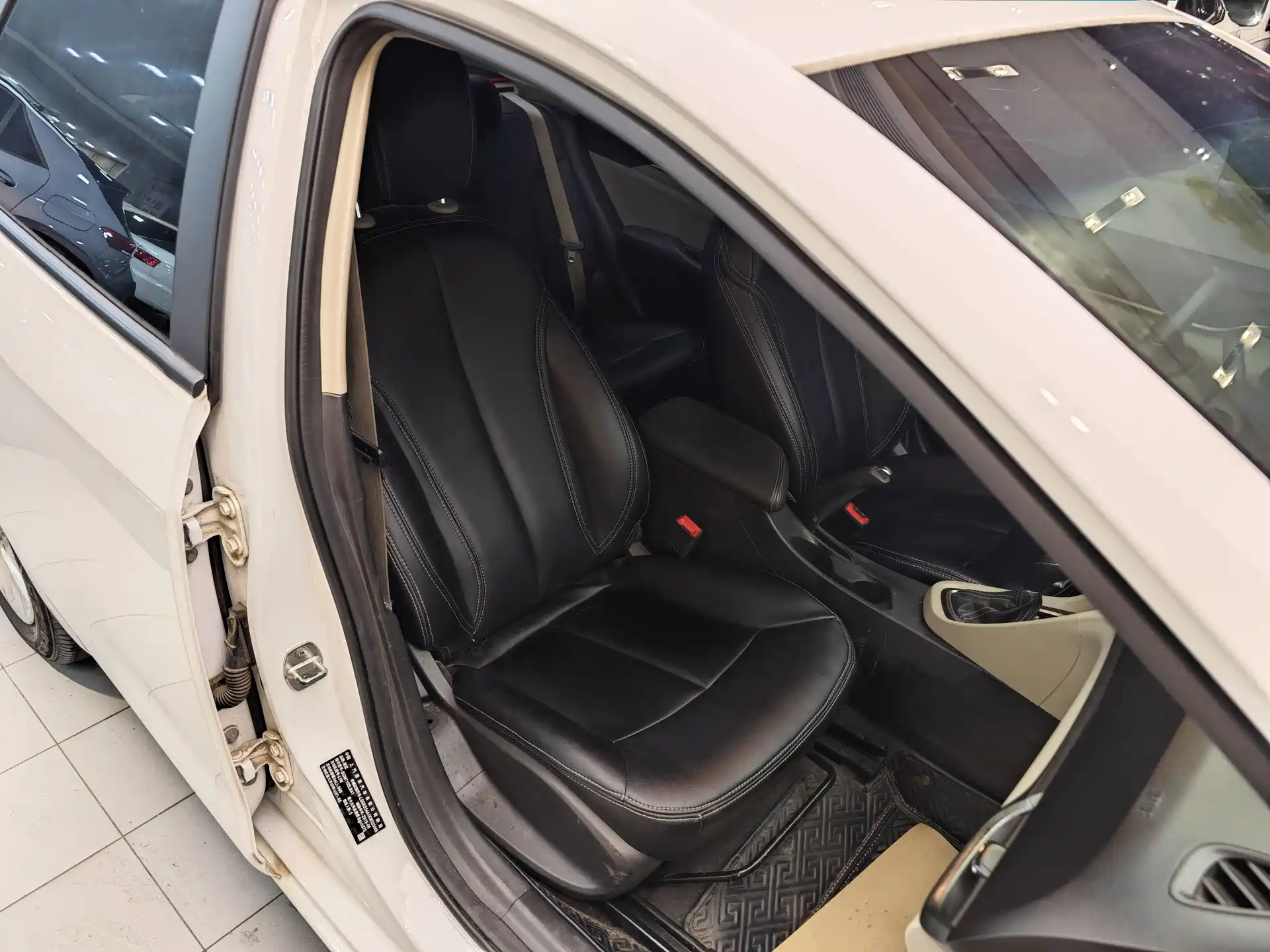 Фото 30 - Buick Excelle