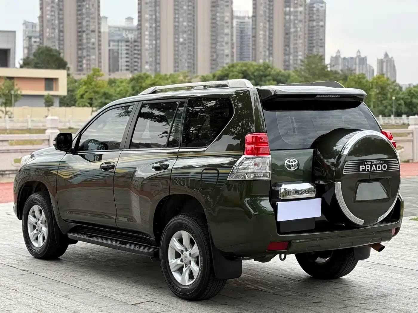 Toyota Prado (Import) 2010 2.7L Auto Luxury фото 12