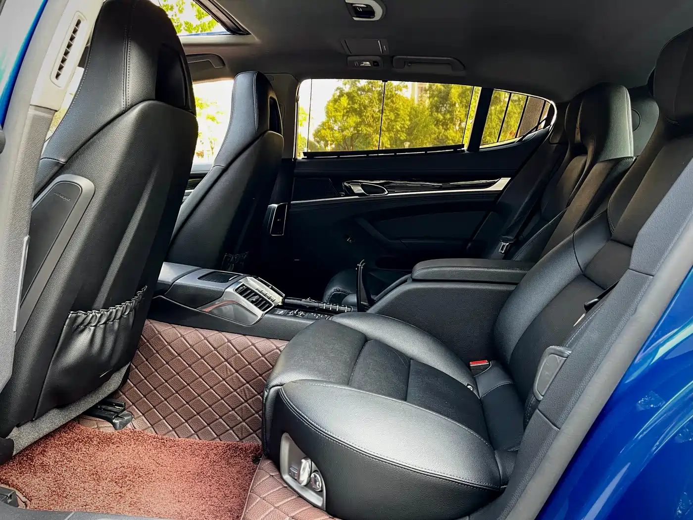 Porsche Panamera 2016 Panamera Executive Edition 3.0T фото 15