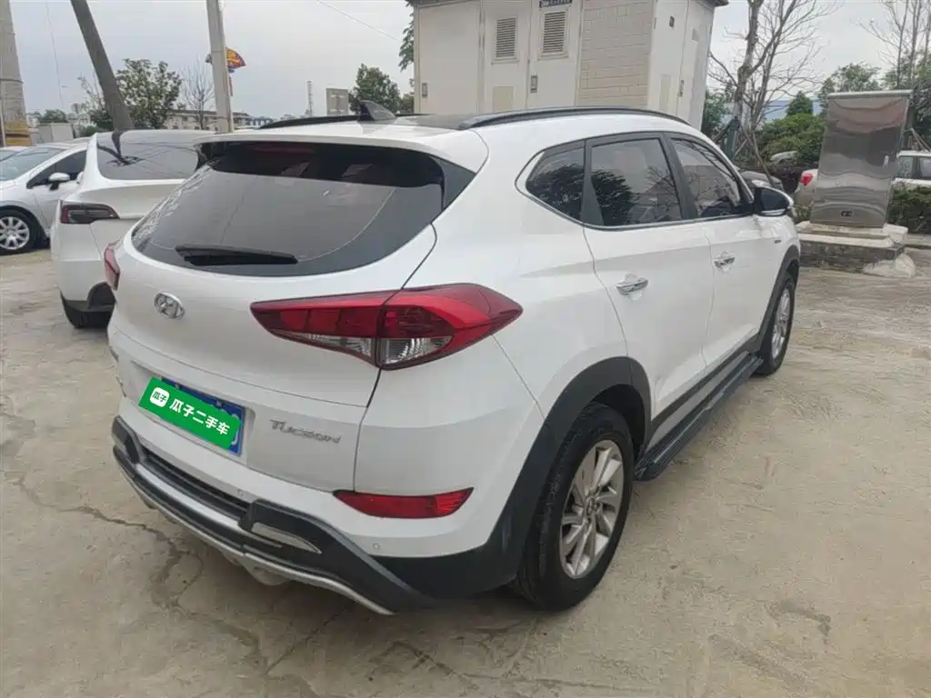 Hyundai Tucson 2018 1.6T DCT 2WD 15th Anniversary Special Edition фото 7
