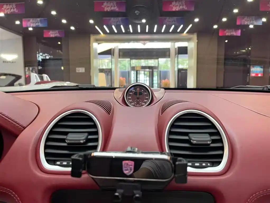 Porsche 718 2018 Boxster 2.0T фото 15