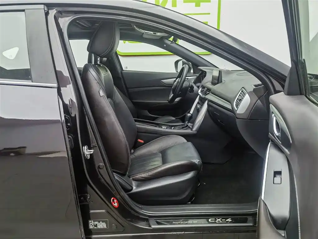 Mazda CX-4 2016 2.0L Automatic 2WD Skyactiv Premium Edition фото 23