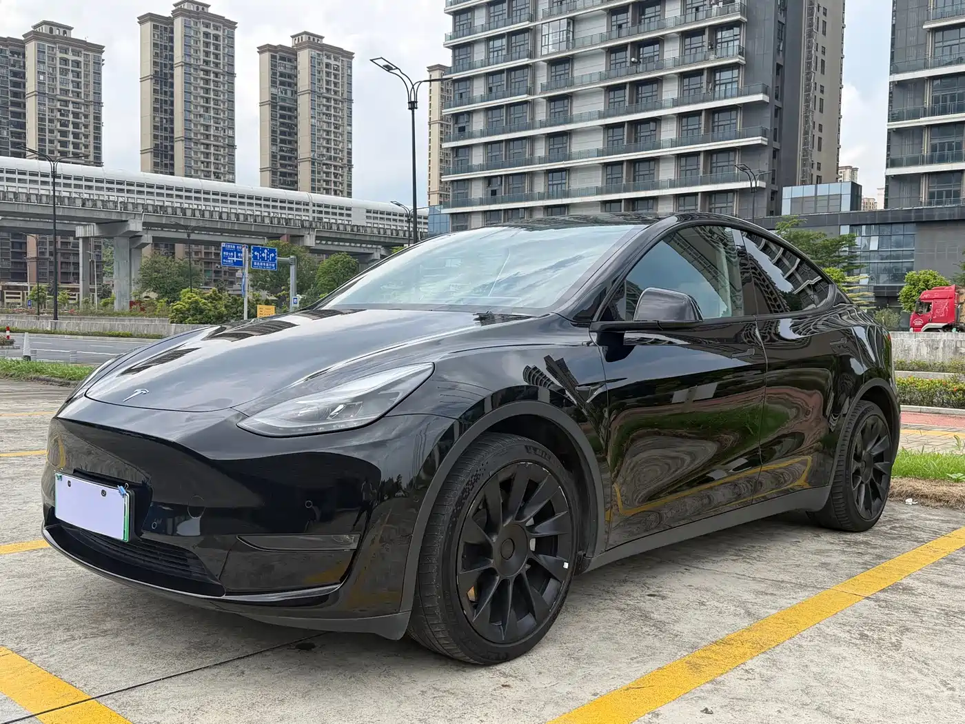 Tesla Model Y 2021