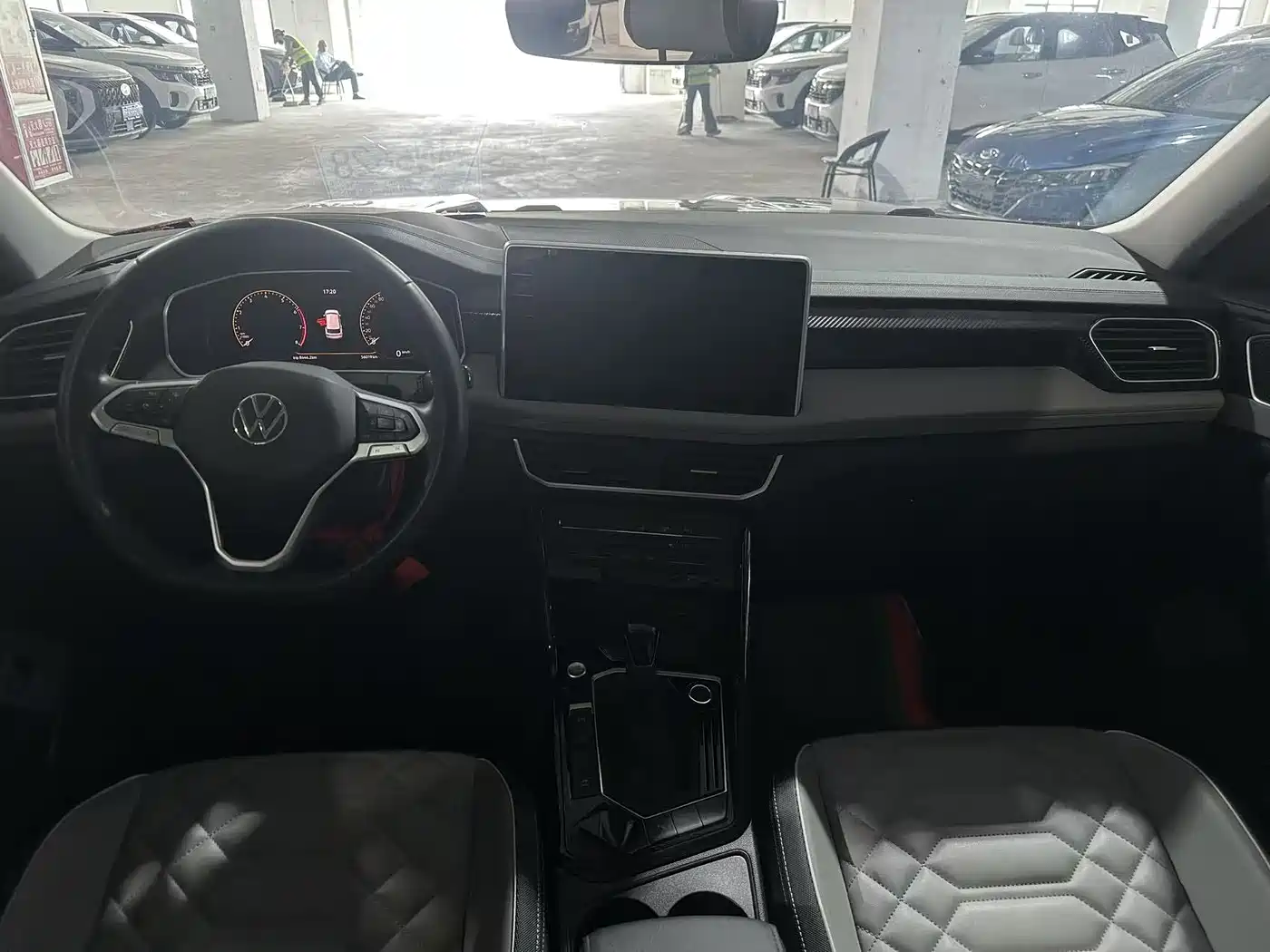 Volkswagen Tayron 2022 280TSI 2WD Luxury Smart Connect Edition фото 5