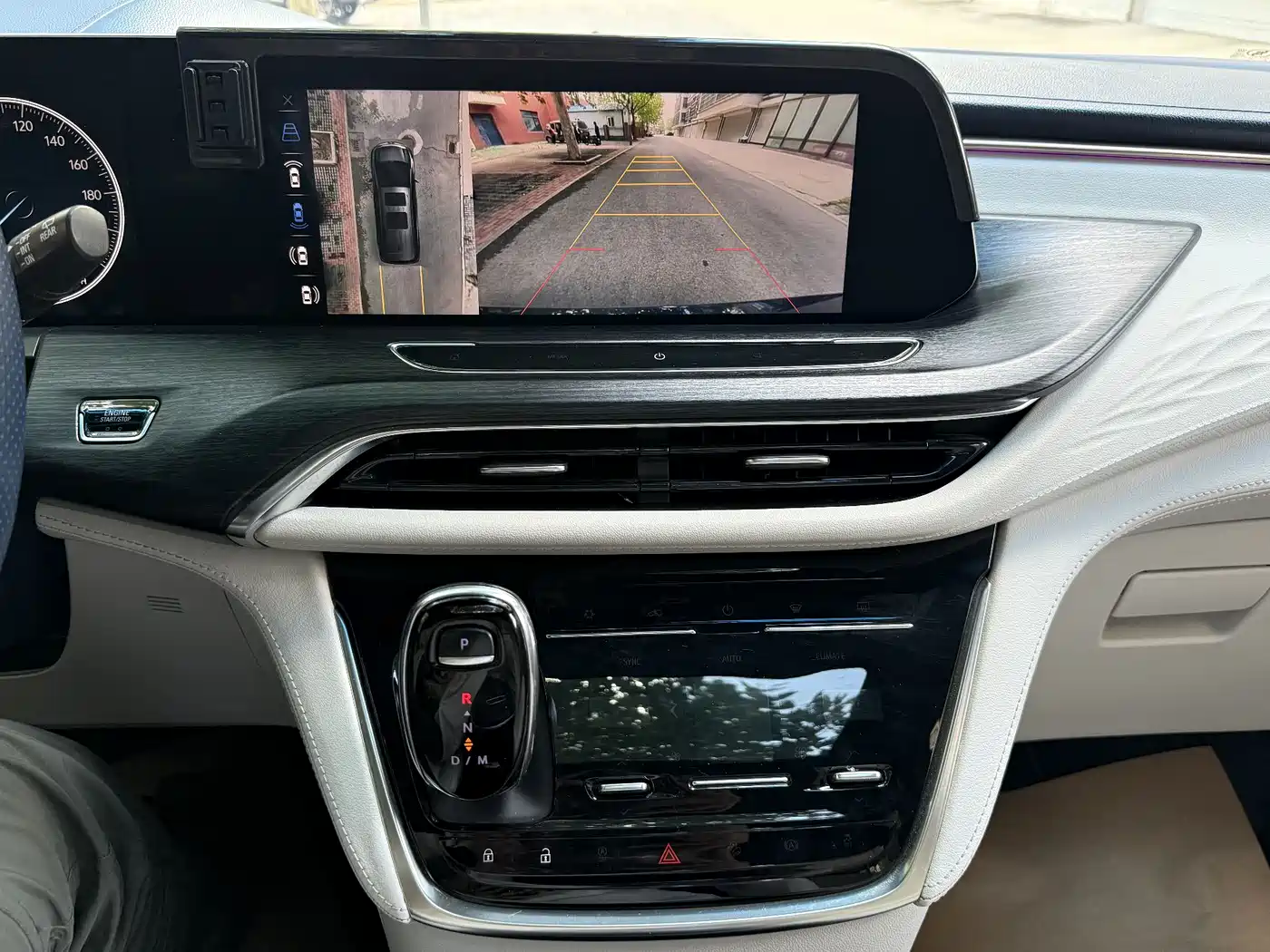 Buick GL8 2022 Avenir 4-Seater Prestige Edition фото 18