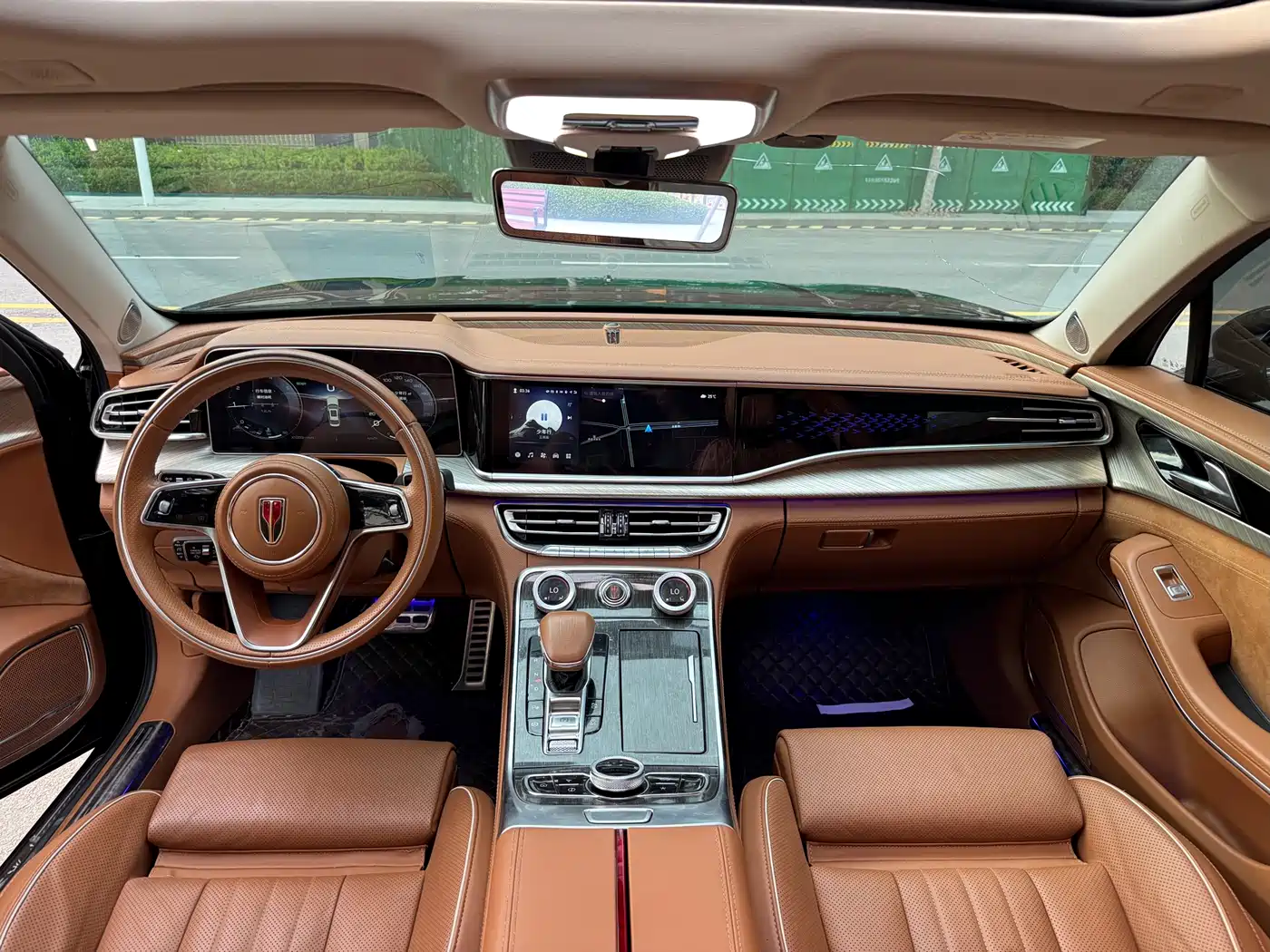 Hongqi H9 2022 2.0T Smart Connect Flag Smooth Edition фото 5