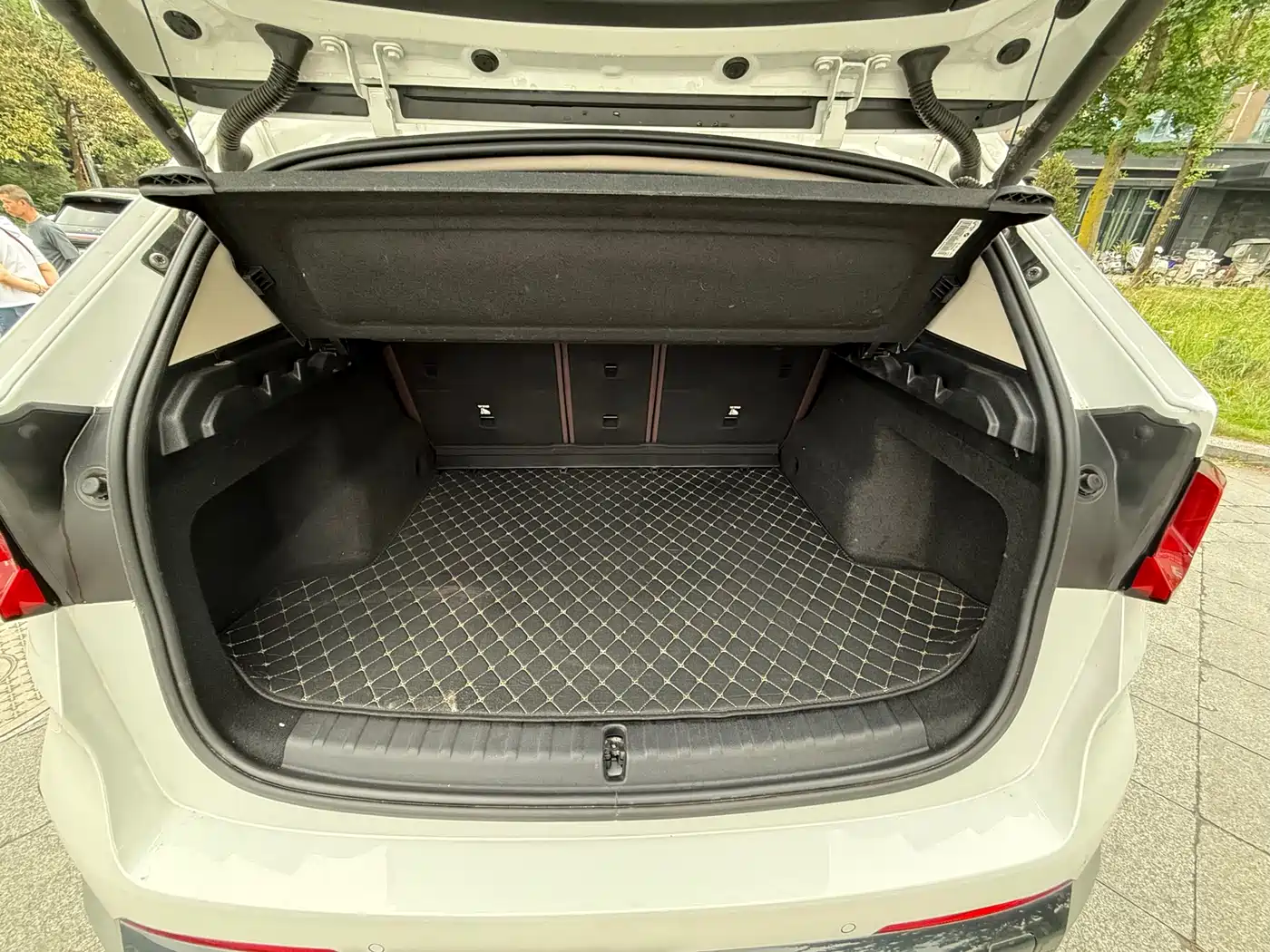 BMW X1 2023 sDrive20Li X Design Package фото 13