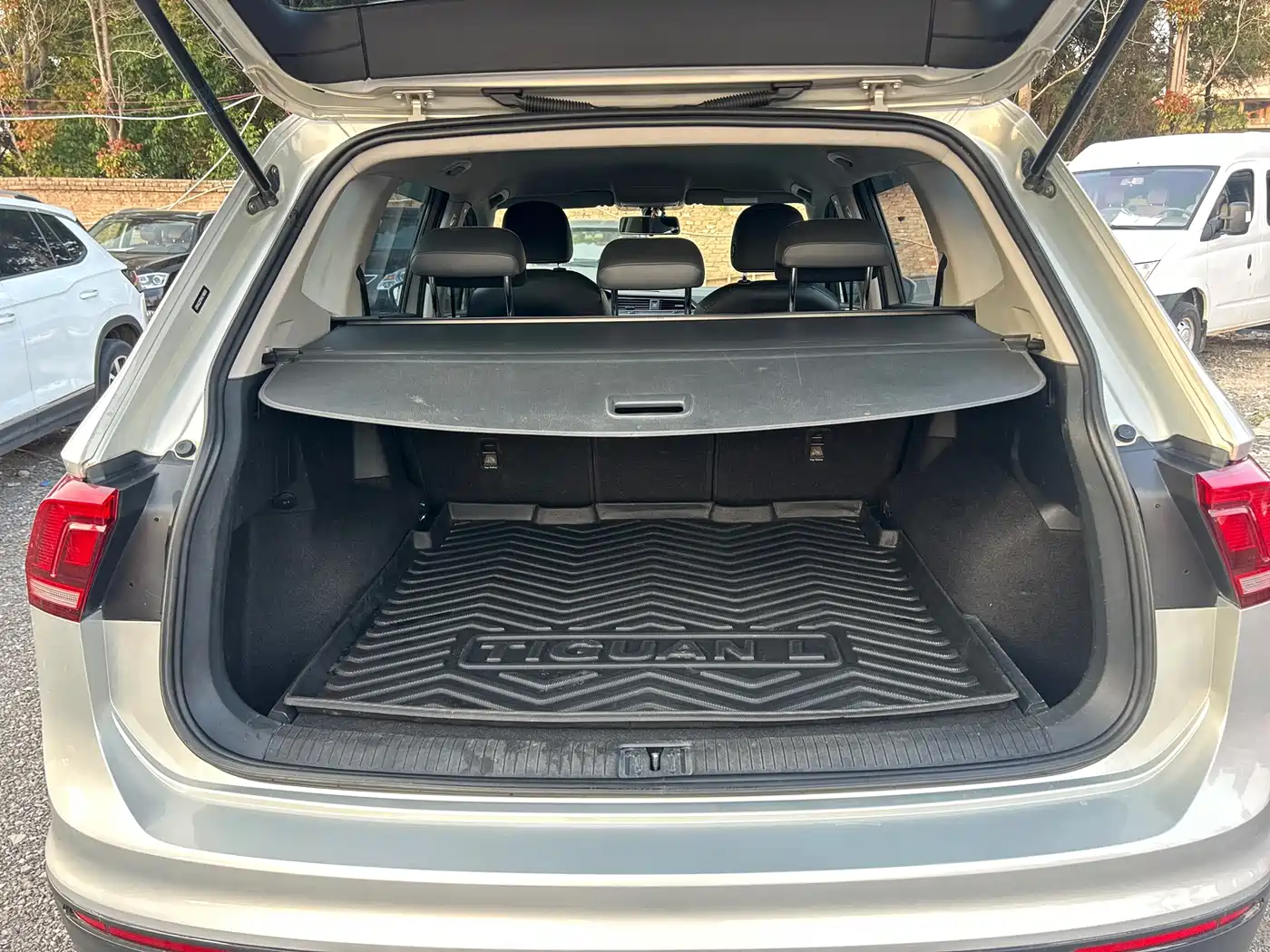 Volkswagen Tiguan L 2017 330TSI Automatic 2WD Trend Edition фото 17