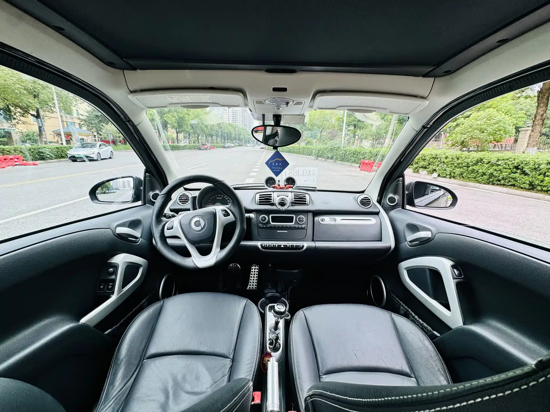 Photo 4 - smart fortwo