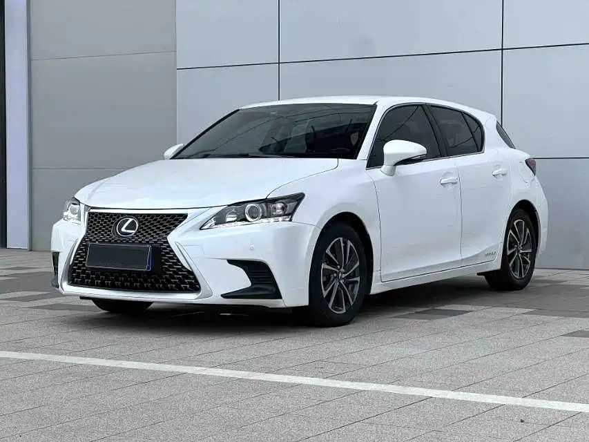 Lexus CT 2017 — пригон из Китая