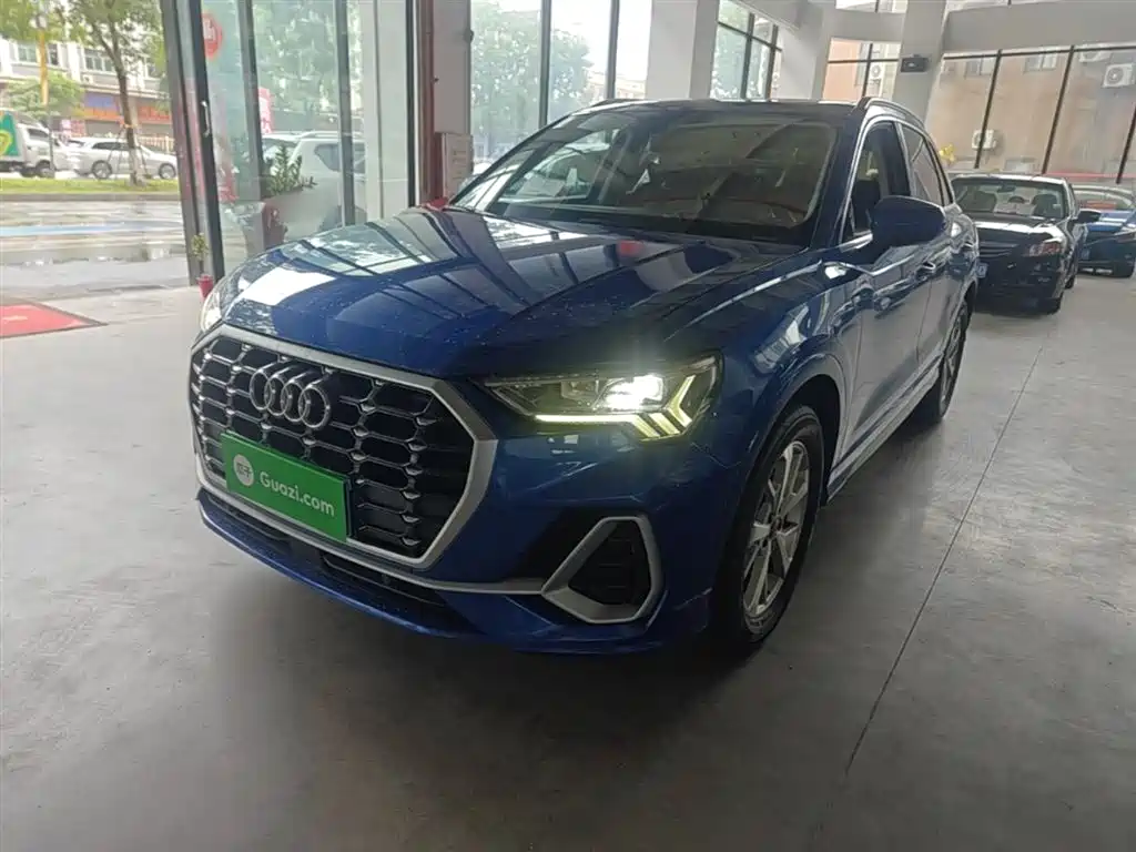 Audi Q3 2019 35 TFSI Progressive Sport