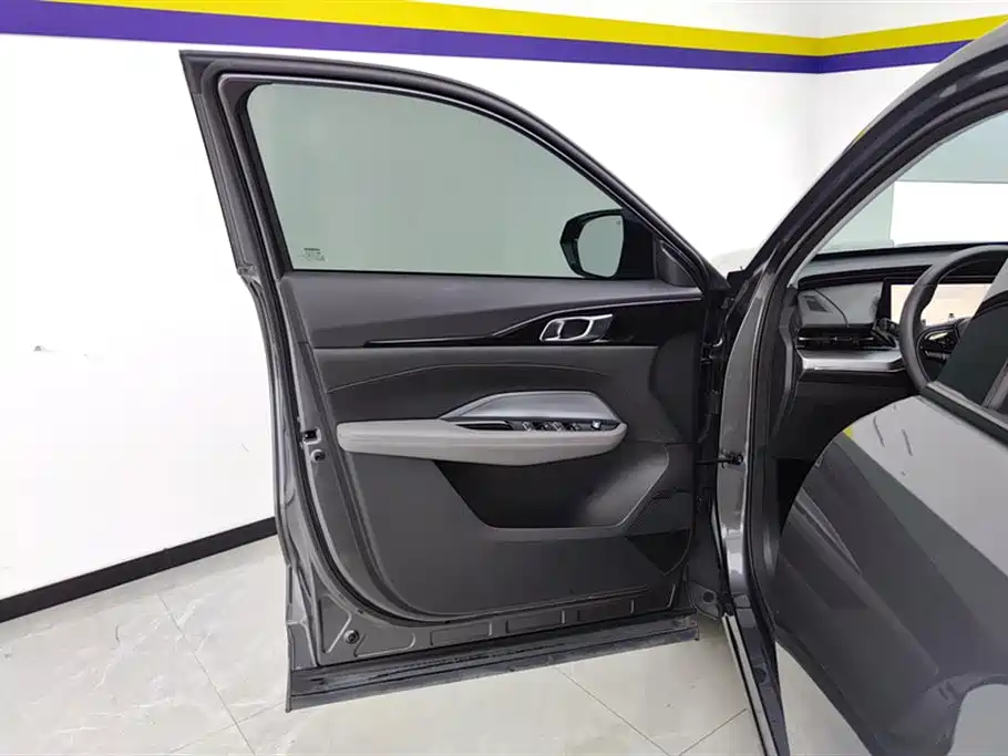 CHANGAN CHANGAN AUCHAN Z6