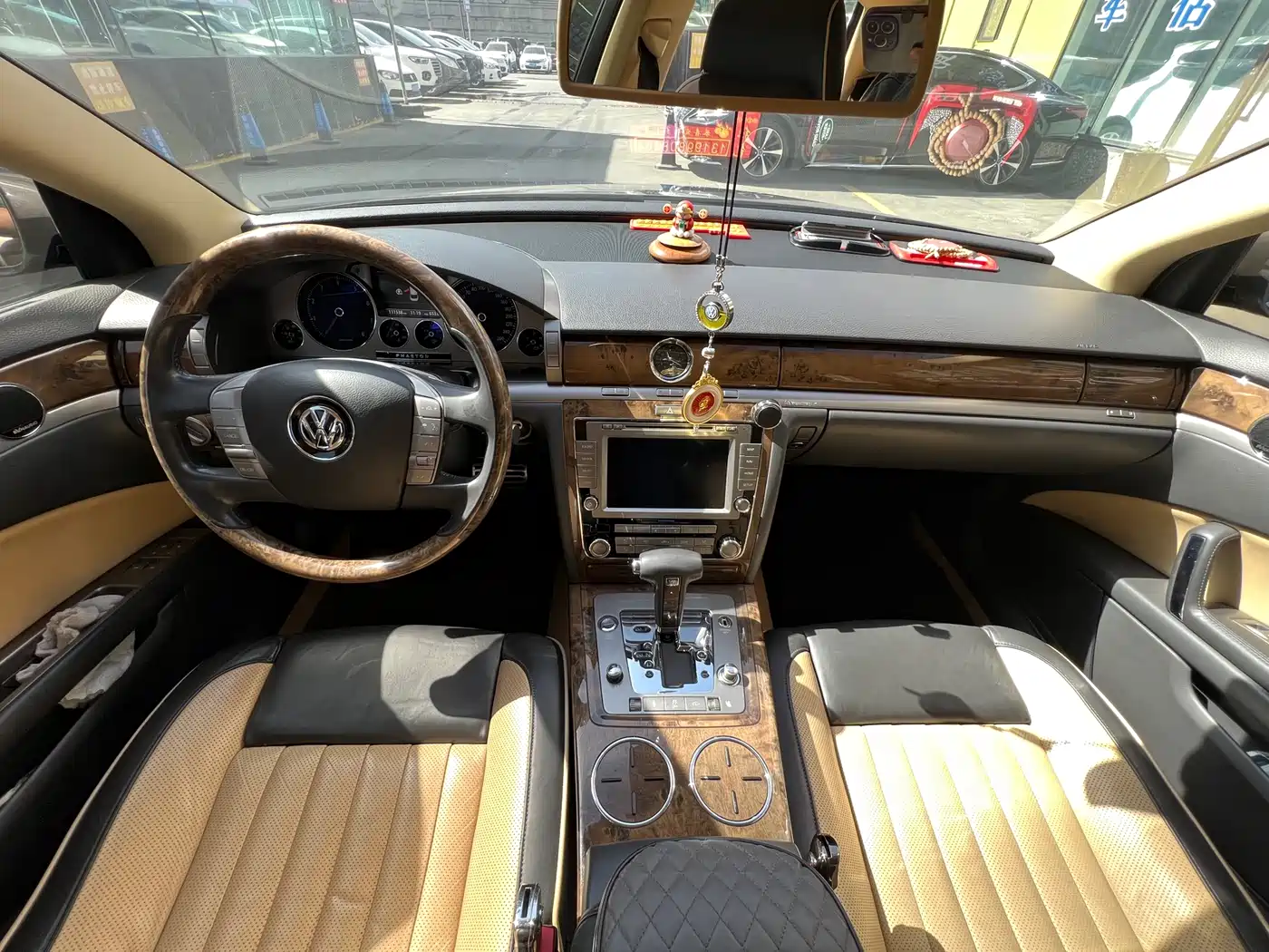 Volkswagen Phaeton 2012 3.0L Elite Custom фото 6