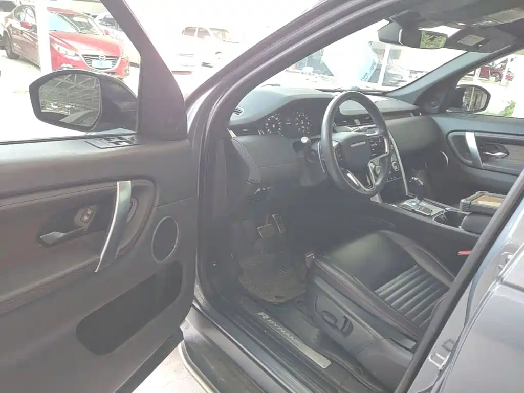 صورة 16 - Land Rover Discovery Sport