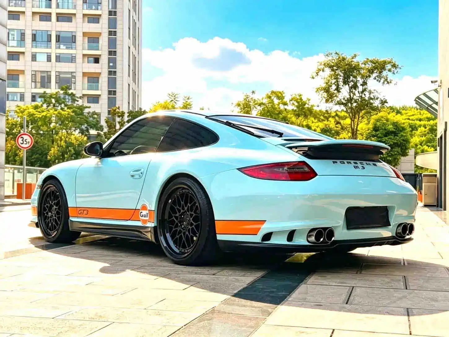Фото 2 - Porsche 911