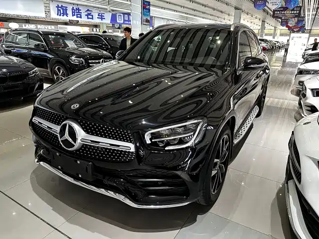 MERCEDES-BENZ GLC