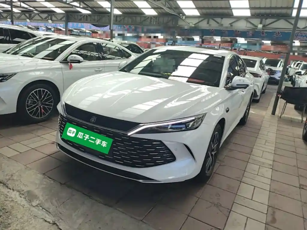 BYD Qin L 2025 DM-i Smart Drive Edition 120KM Leading