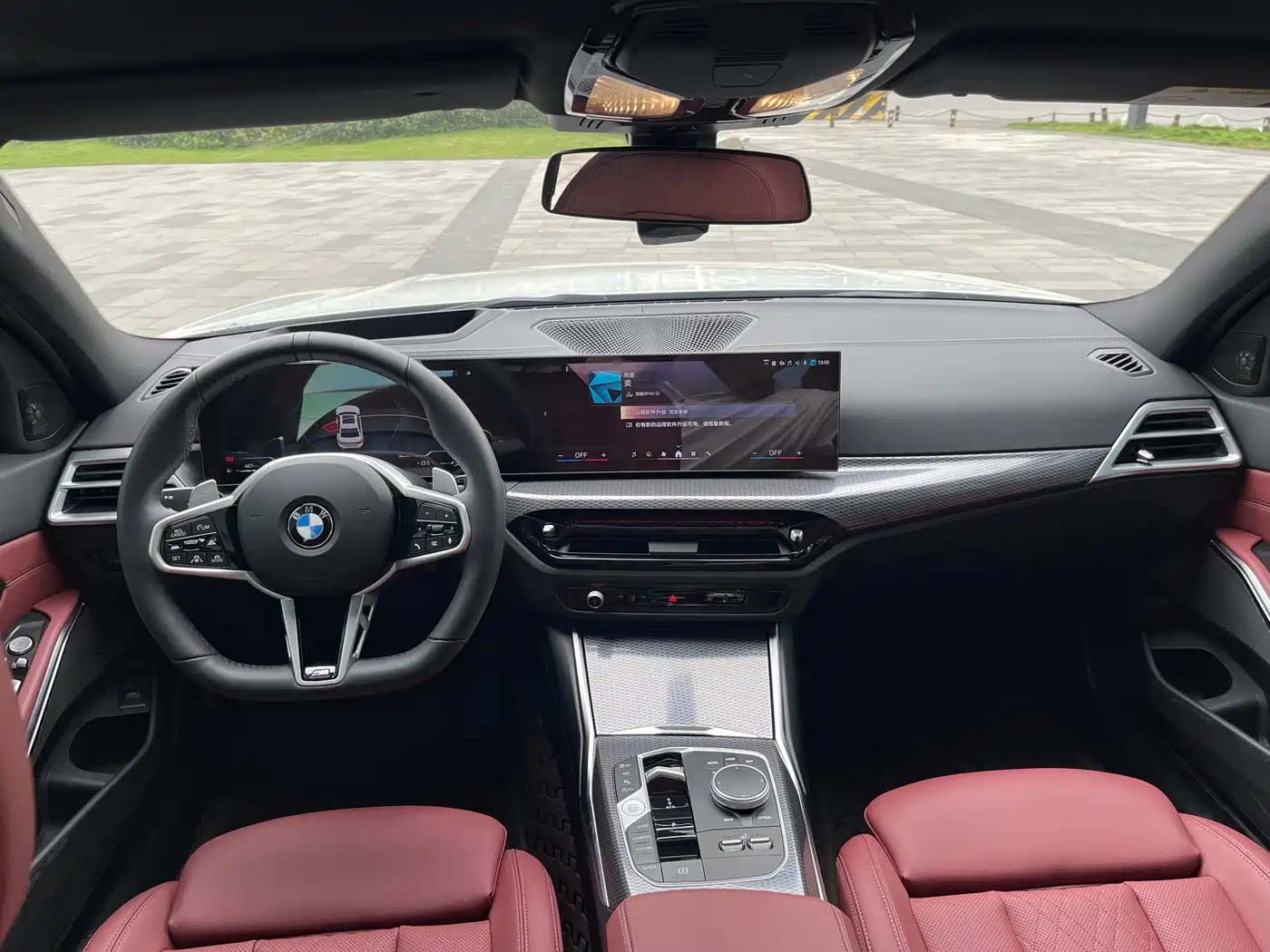 BMW 3 Series 2025 330Li Premium M Sport Night Edition фото 17