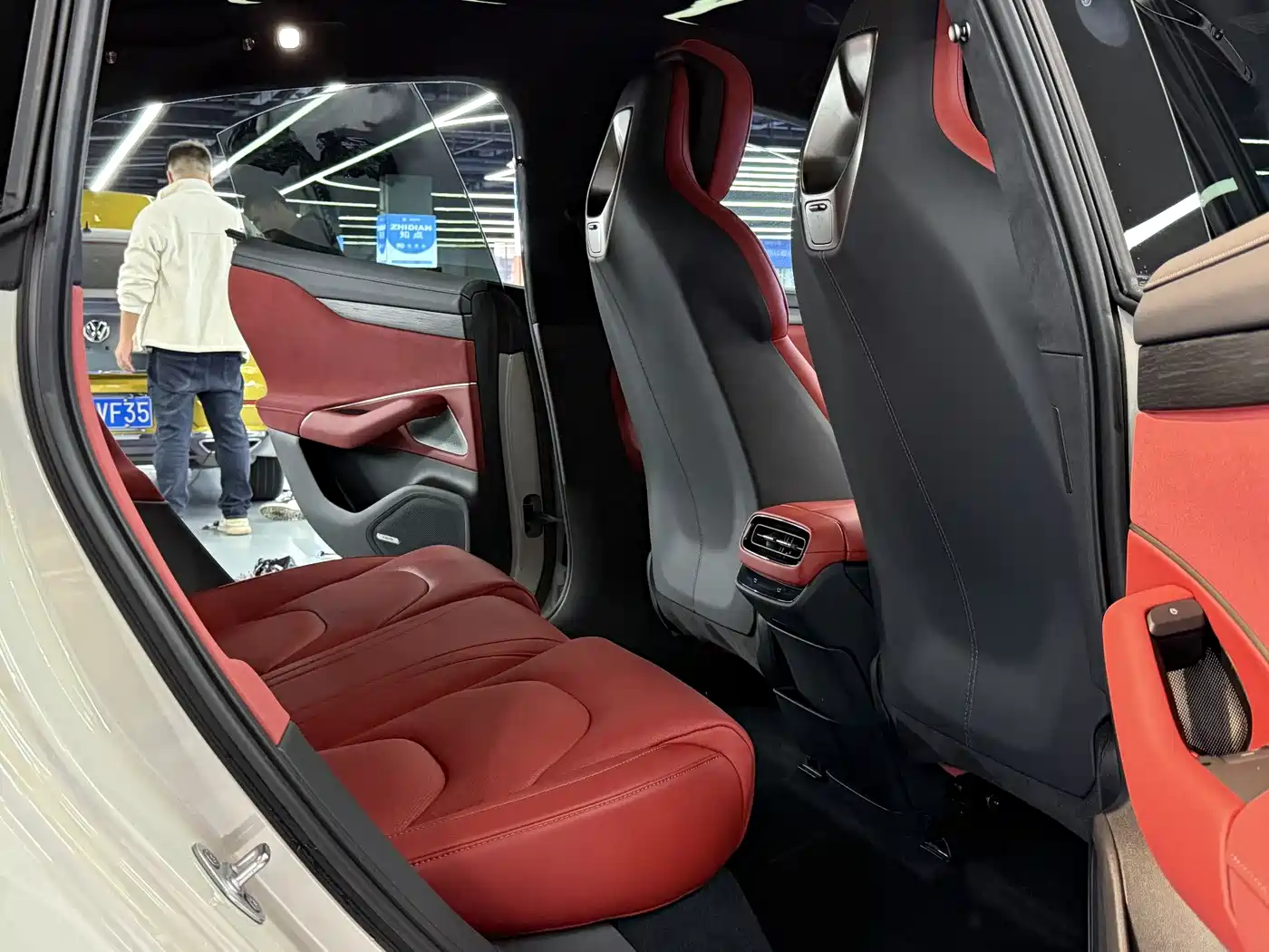 XIAOMI CAR XIAOMI SU7