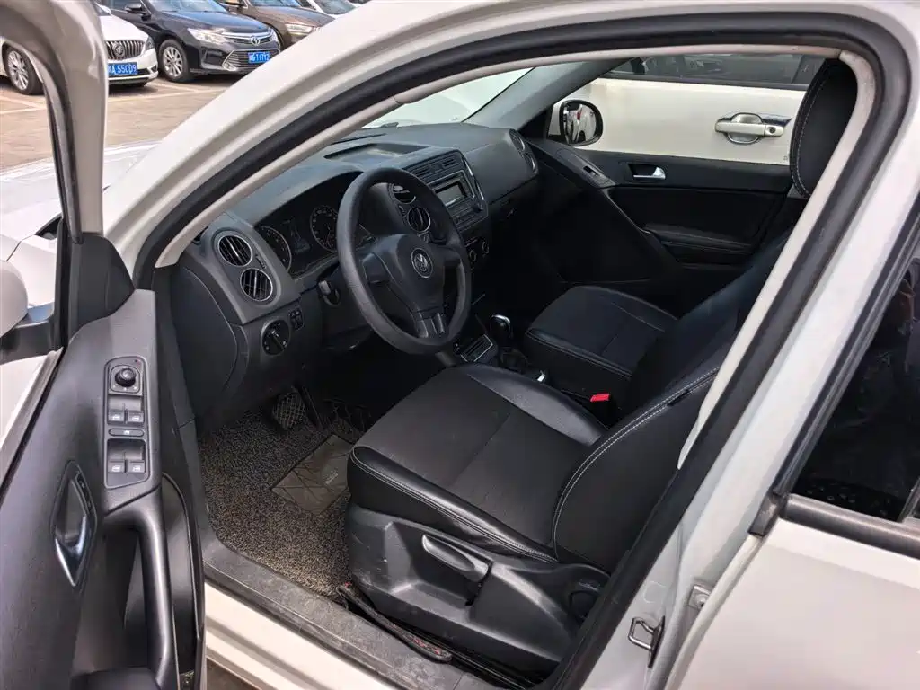 Volkswagen Tiguan 2016 280TSI Automatic 2WD Silk Road Fashion Edition фото 8