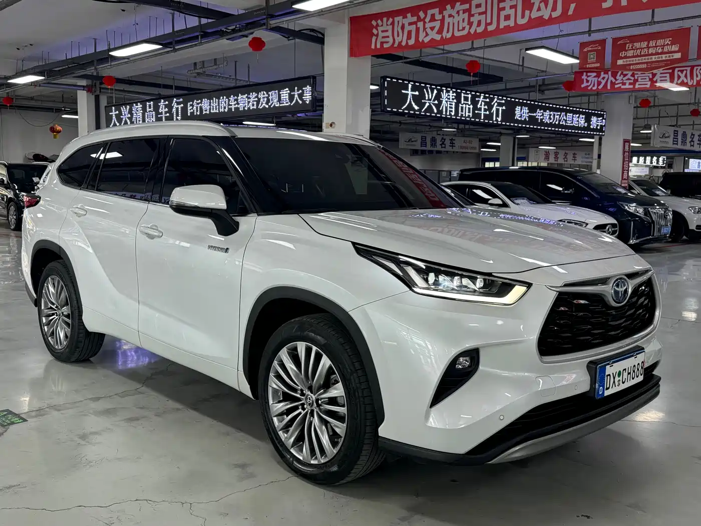 TOYOTA HIGHLANDER