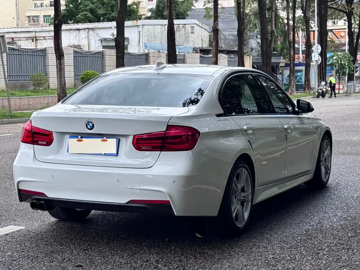 BMW 3 Series 2017 320Li M Sport фото 5
