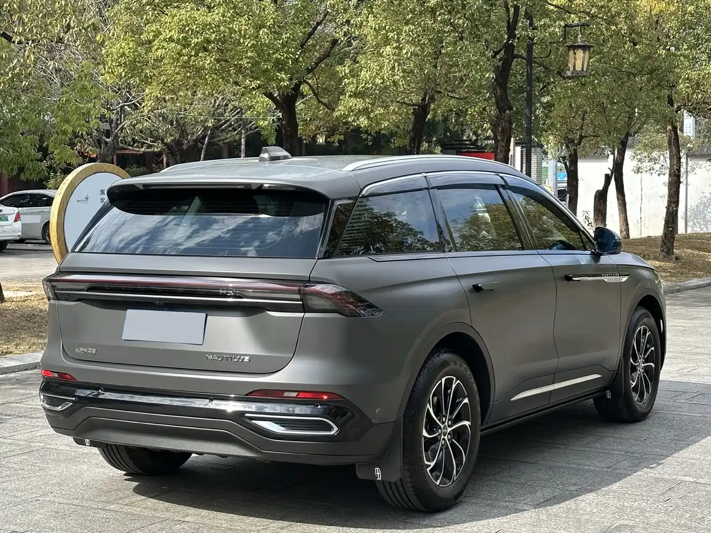 LINCOLN NAVIGATOR