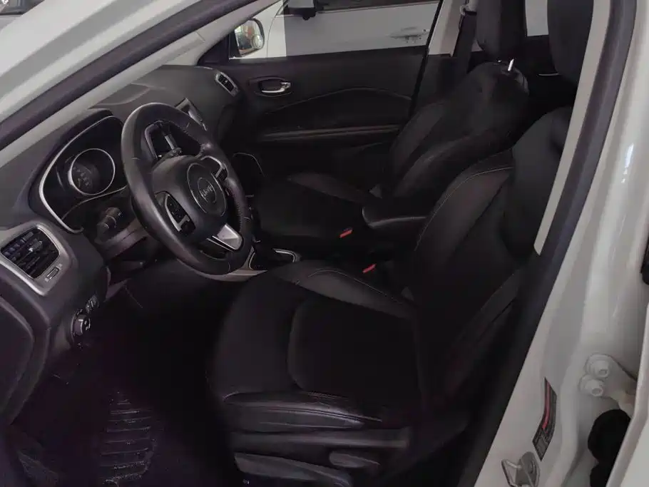 Jeep Compass 2017 2017 200T Automatic Family Edition
