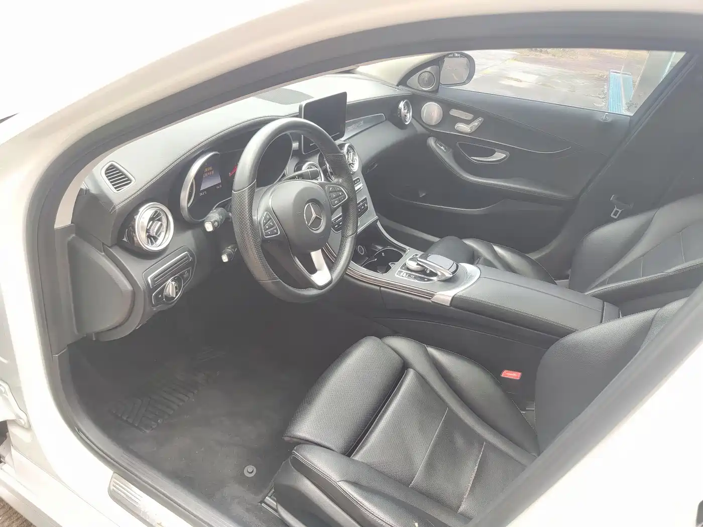 Mercedes-Benz C-Class 2015 Facelift C 200 L Sport фото 9