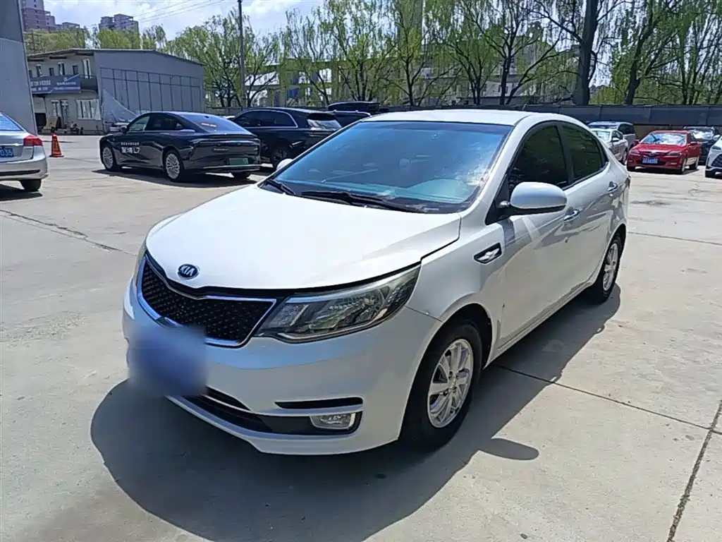 Kia K2 2015 Sedan 1.4L MT GLS фото 2