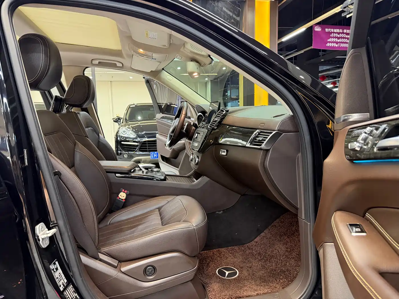 Mercedes-Benz GLS 2018 Facelift GLS 400 4MATIC Luxury фото 12