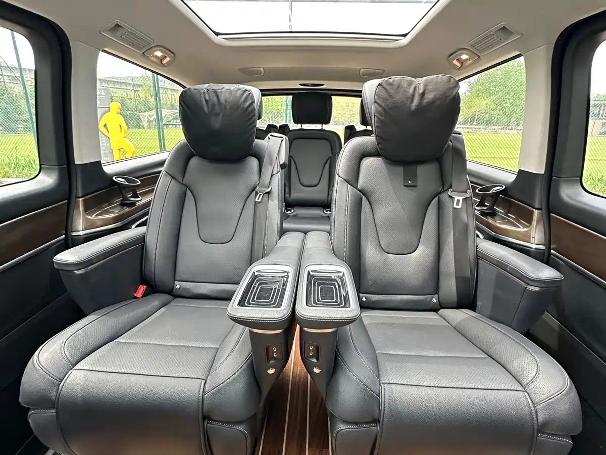 MERCEDES-BENZ V-CLASS