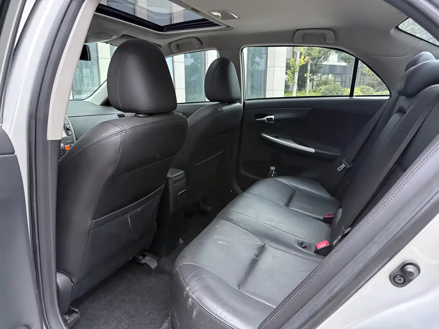 Toyota Corolla 2013 Special Edition 1.6L Auto Ultimate Cool GL фото 7