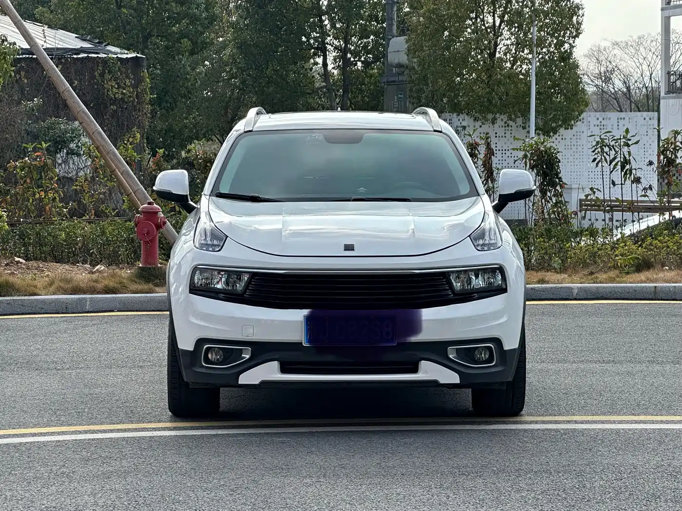 Lynk & Co 01 2017 2.0T 2WD фото 3