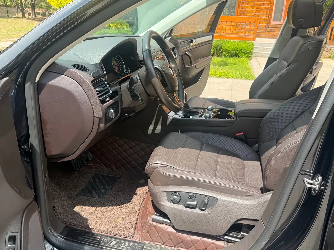 Volkswagen Touareg 2018 3.0TSI Glory Collector's Edition фото 9