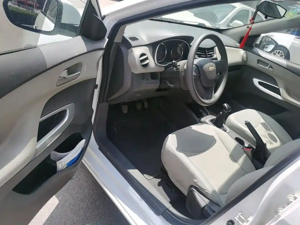 Chevrolet Sail 2018 Sail 3 1.3L Manual Comfort Sunroof фото 16