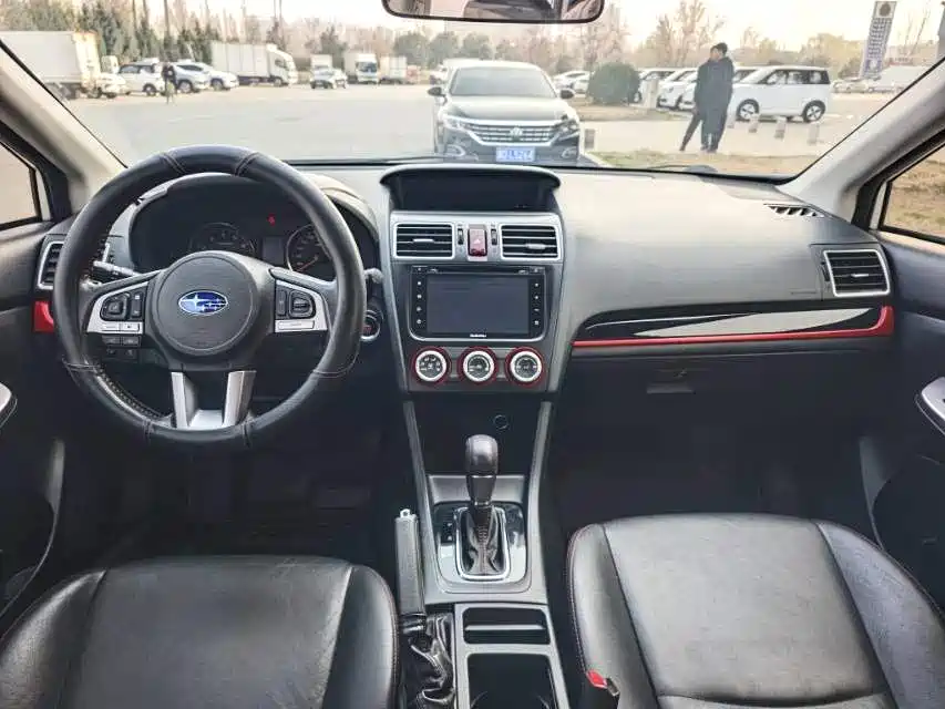 Subaru XV 2017 2.0i Elite Navigation Edition фото 2