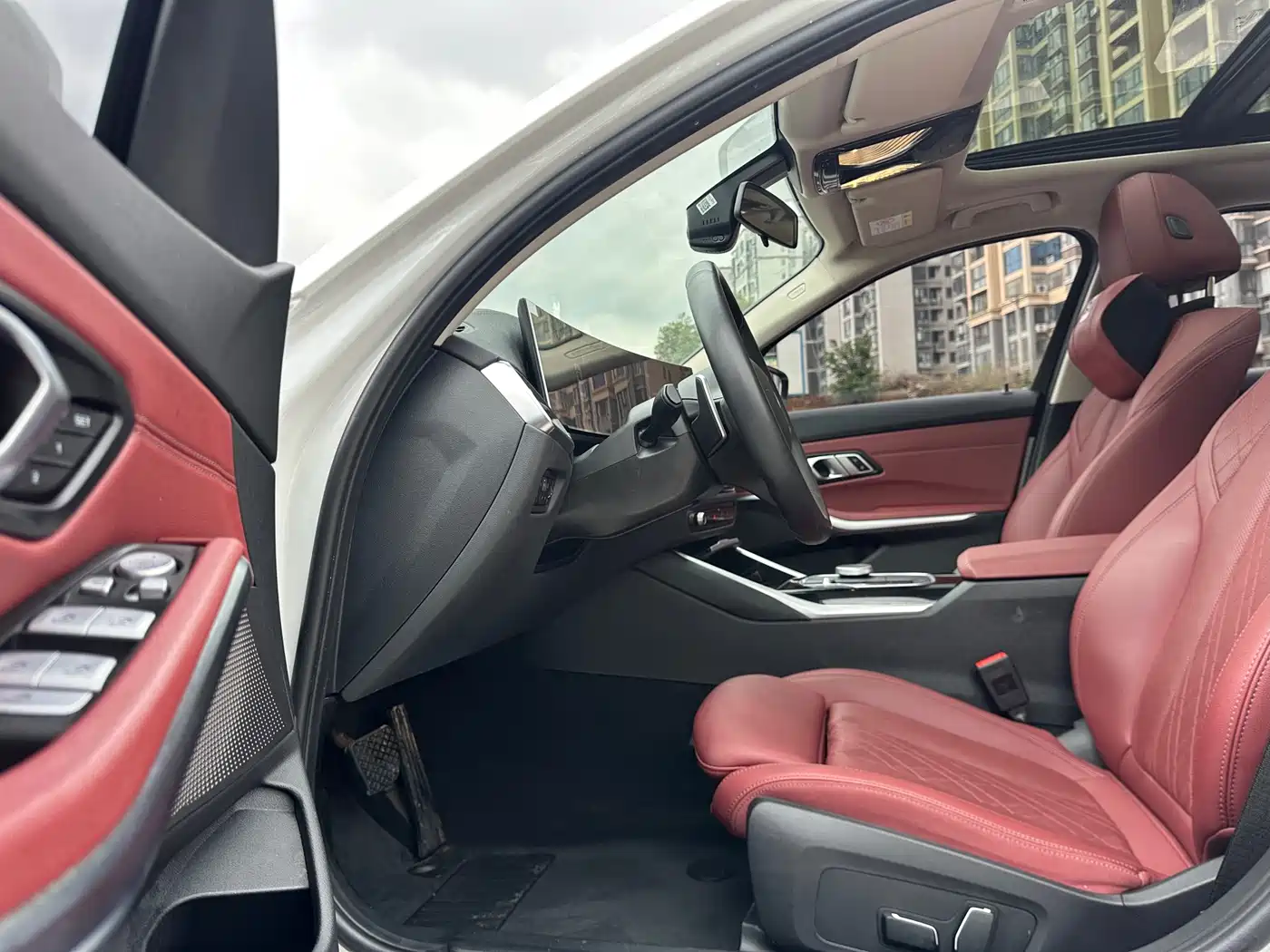 BMW 3 Series 2024 320Li M Sport Package фото 4
