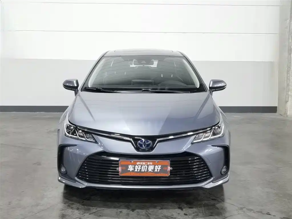 Toyota Corolla 2021 Hybrid 1.8L E-CVT Elite Edition фото 3