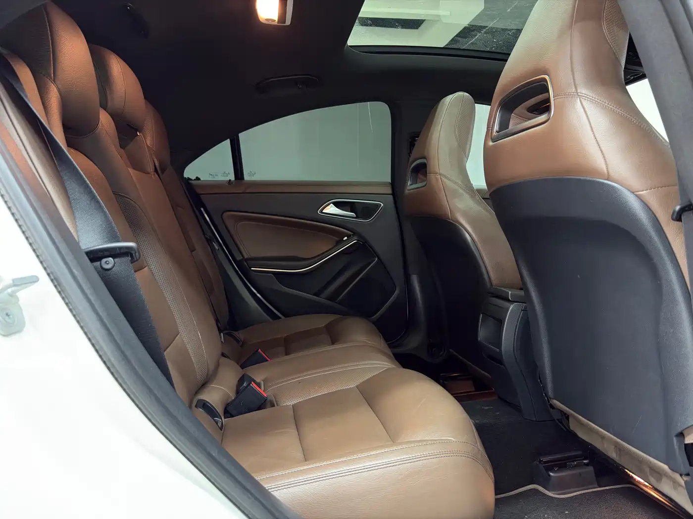Mercedes-Benz CLA (Import) 2016 Facelift CLA 260 4MATIC фото 8