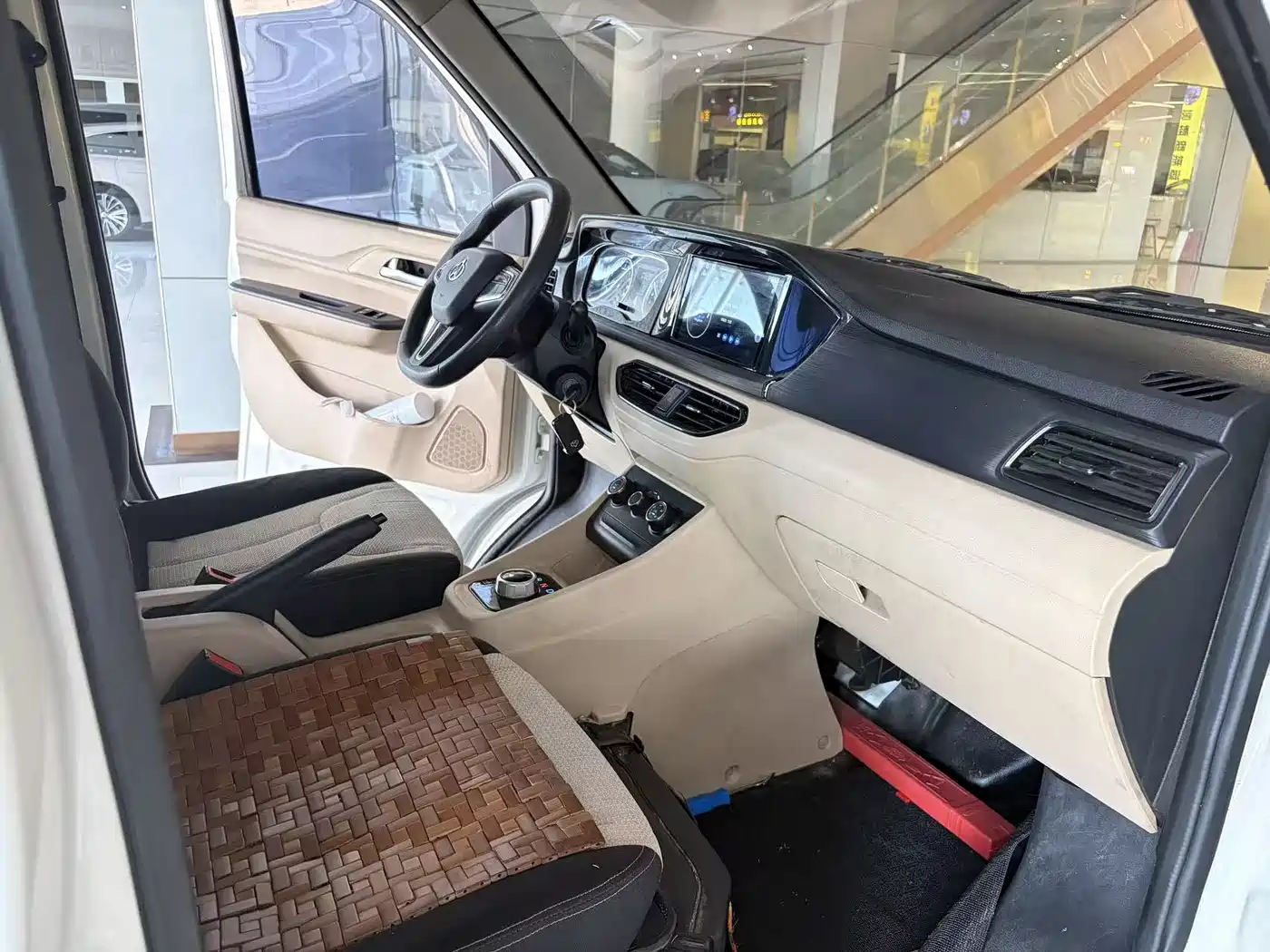 Changan Kuayue Kuayue Star V7 EV 2025 2024 Model 239km Passenger Comfort 6-Seater