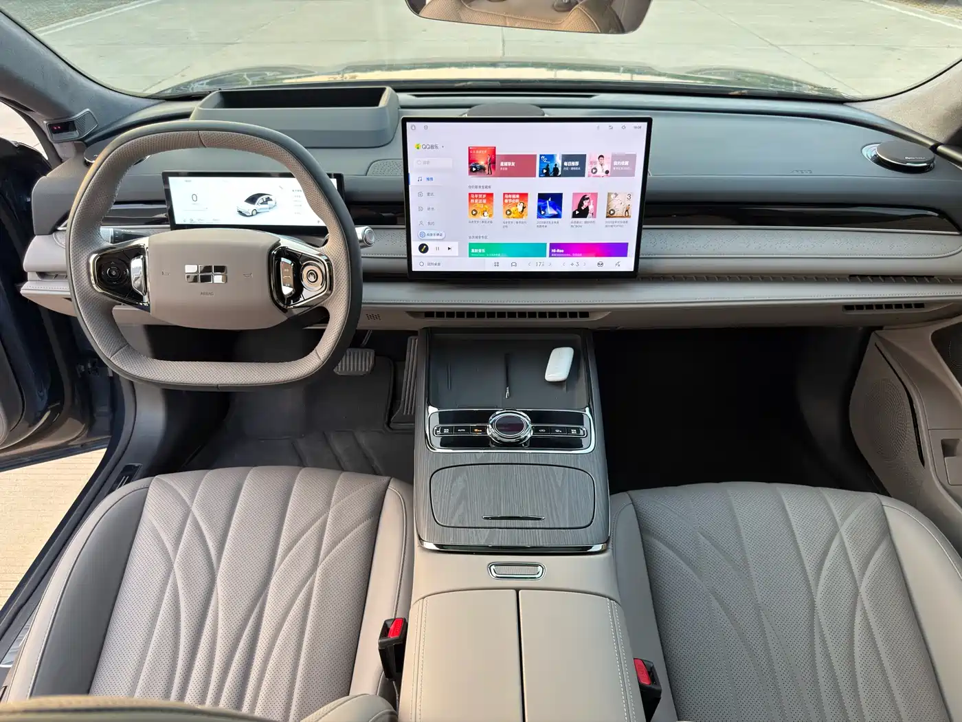 Geely Galaxy Galaxy Xingyao 8 2025 130km EM-P Starship Edition фото 11