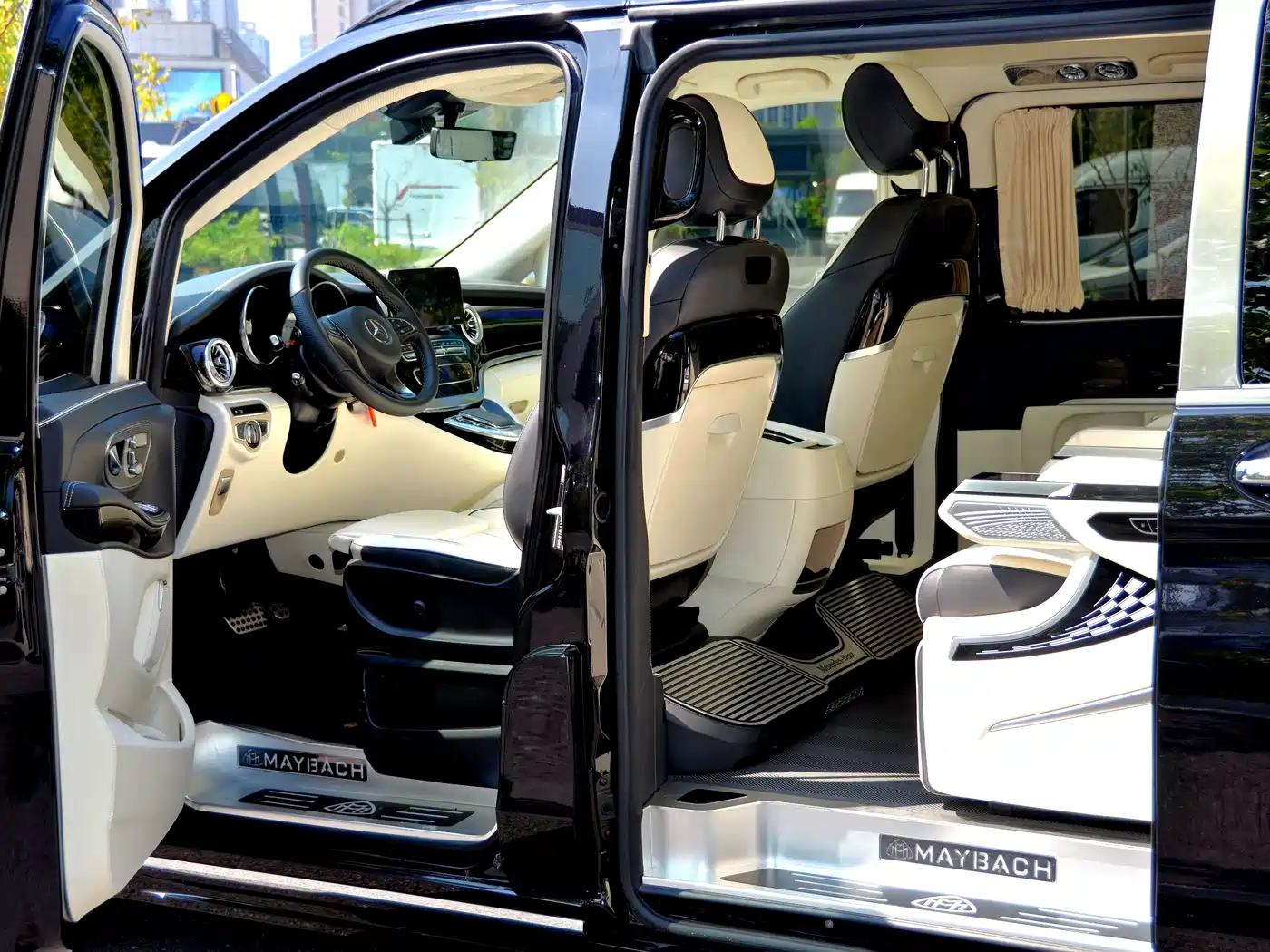 Mercedes-Benz V-Class 2022 V 260 L Long Wheelbase Prestige Edition фото 13