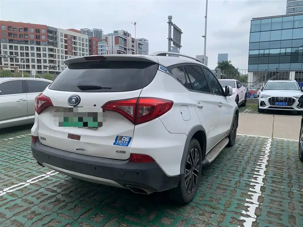 BYD Song New Energy 2017 Song DM 1.5TID Full-time 4WD Premium фото 4