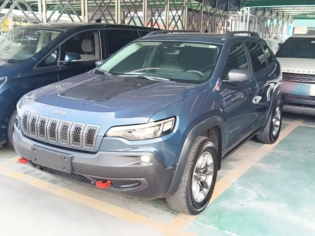 Photo 1 - Jeep Cherokee